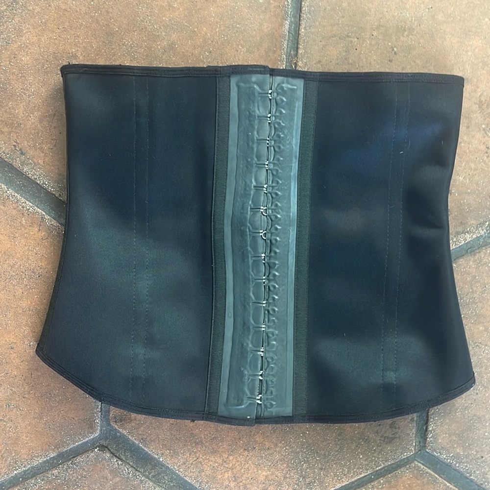 Latex waist trainer sz Xl